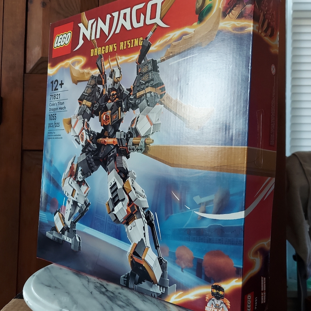 LEGO Ninjago Cole's Titan - Picture 3 of 11